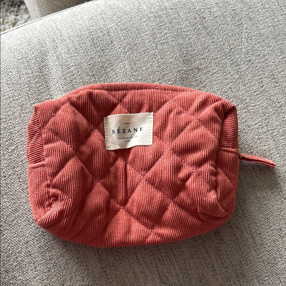 NWOT Quilted Makeup Bag